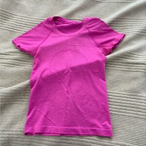 Lululemon swiftly tech 2.0 race length in Sonic Pink